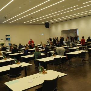 HPVBW-Mitgliederversammlung: Blick in den Saal - Foto: Birgit Beurer
